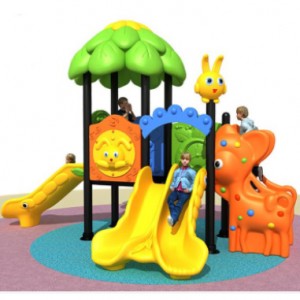 Bērnu atrakciju parka rotaļu laukums Rotaļu komplekti bērniem pieaugušajiem Plastmasas slidkalniņš ārā