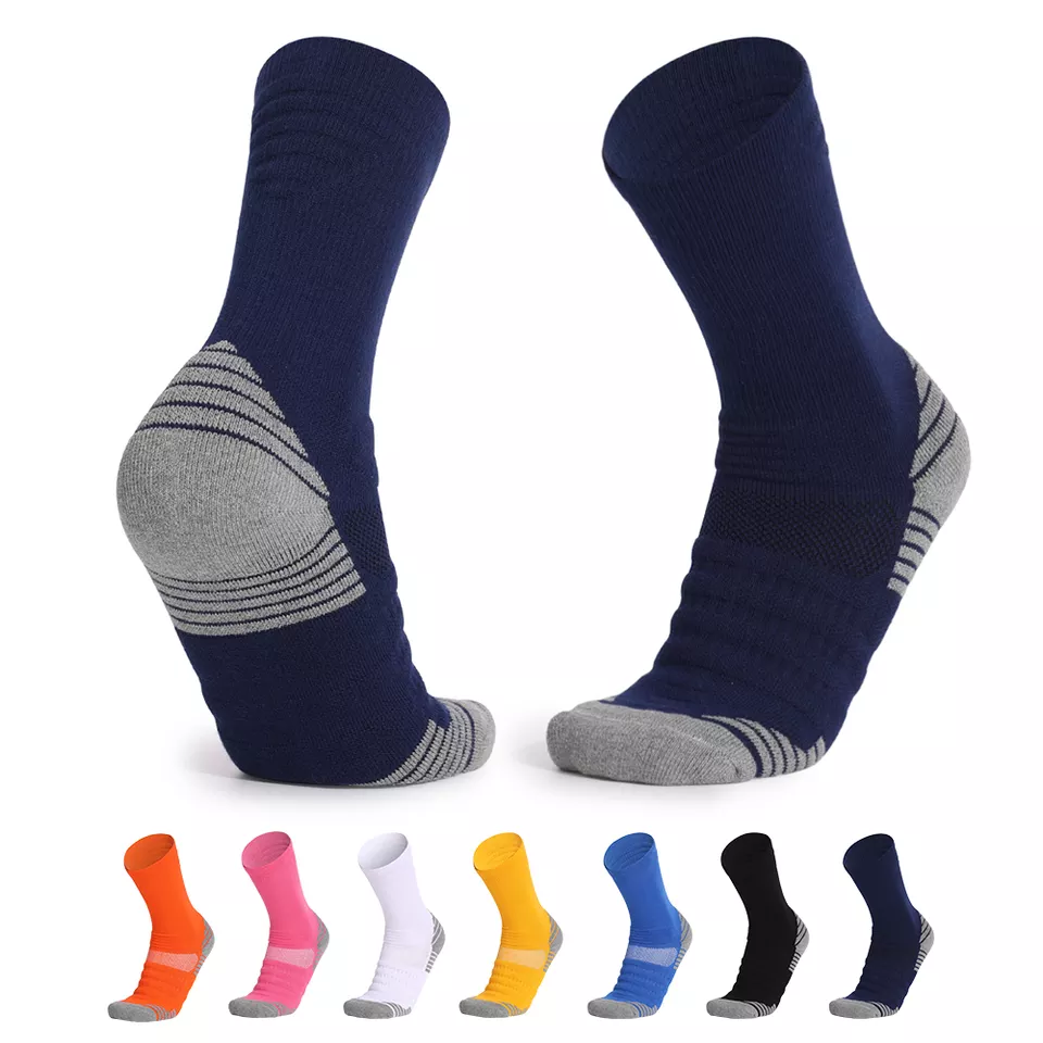 прилагодени анти-лизгачки фудбалски чорапи против лизгање фудбалски тимски кошаркарски тим со трчање на отворено спортски чорапи