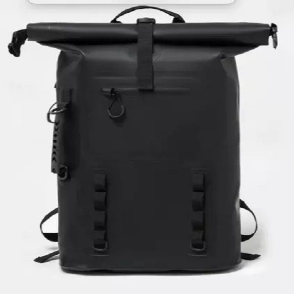 Mezinahiya Xweser a Kargehê 25L 30L 40L 50L Kulîlkek paşîn a li derve ya werzîşê ya meşînê ya topê ya PVC Dry Travel Duffle Bag Backpack