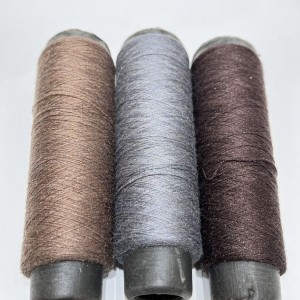 Pabrika nga pakyawan nga libre nga mga sample nga gisagol nga core spun yarn knitting yarns nga ibaligya