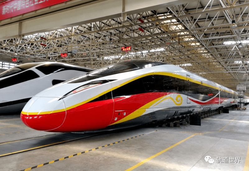 Ujian kereta api berkelajuan tinggi China berjalan pada kelajuan baharu, memecahkan rekod dunia