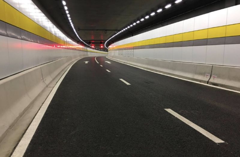 トンネル建設 - 課題と技術の進歩