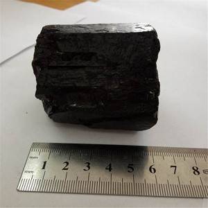 Továrně přímý černý turmalínový prášek Tourmalie Crystal s levnou cenou