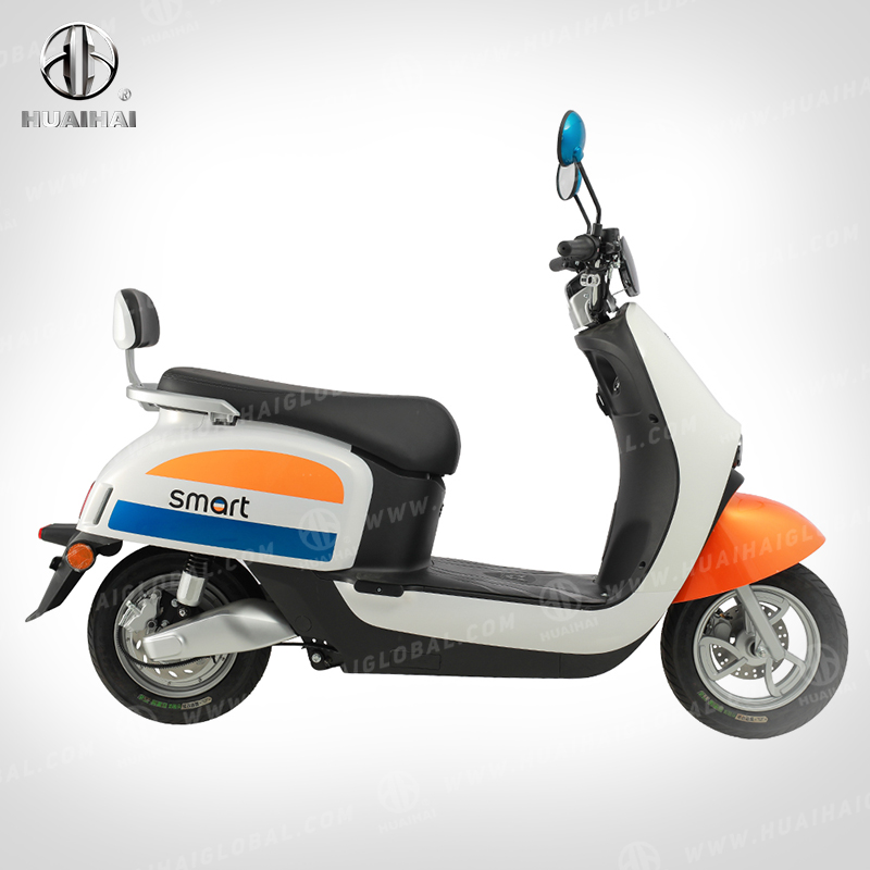 M1 800W 45km/h 2 Wheel Electric Scooters Bikes Olon-dehibe Electric Motorcycle With Lithium Battery