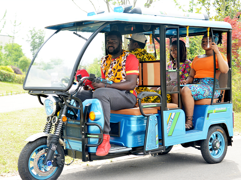 Mercado africano - triciclo elétrico de passageiros da série K