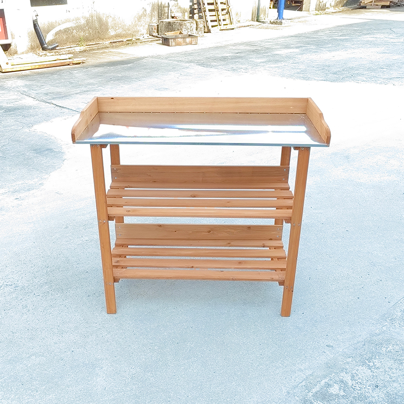 Unikalaus dizaino medinis įrankių stalas Medinis stalas, skirtas darbui sode