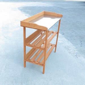 Unikalaus dizaino medinis įrankių stalas Medinis stalas, skirtas darbui sode