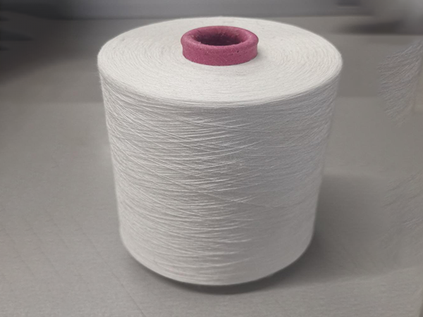 Ultra high molecular weight polyethylene short fiber yarn Hōʻikeʻike kiʻi