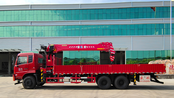SHS3305 Max Lifting Capacity 13T Straight boom truck mounted crane