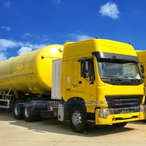 Semi-trailer LNG