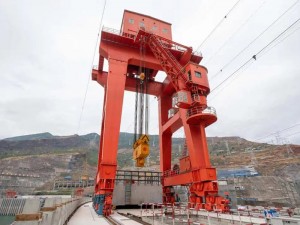 I-Hydropower Station Gantry Crane iyathengiswa