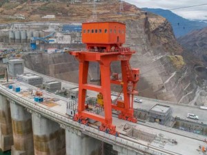 Hydropower Chaw nres tsheb Gantry Crane kev muag khoom