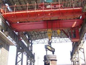 Overhead bridge crane iri kutengeswa