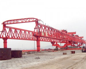 300 टन सस्पेंशन ब्रिज गर्डर लॉन्चिंग क्रेन निर्माता