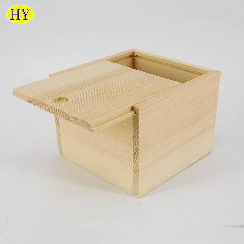 Vlastná prírodná nedokončená škatuľka z borovicového dreva s posuvným vekom