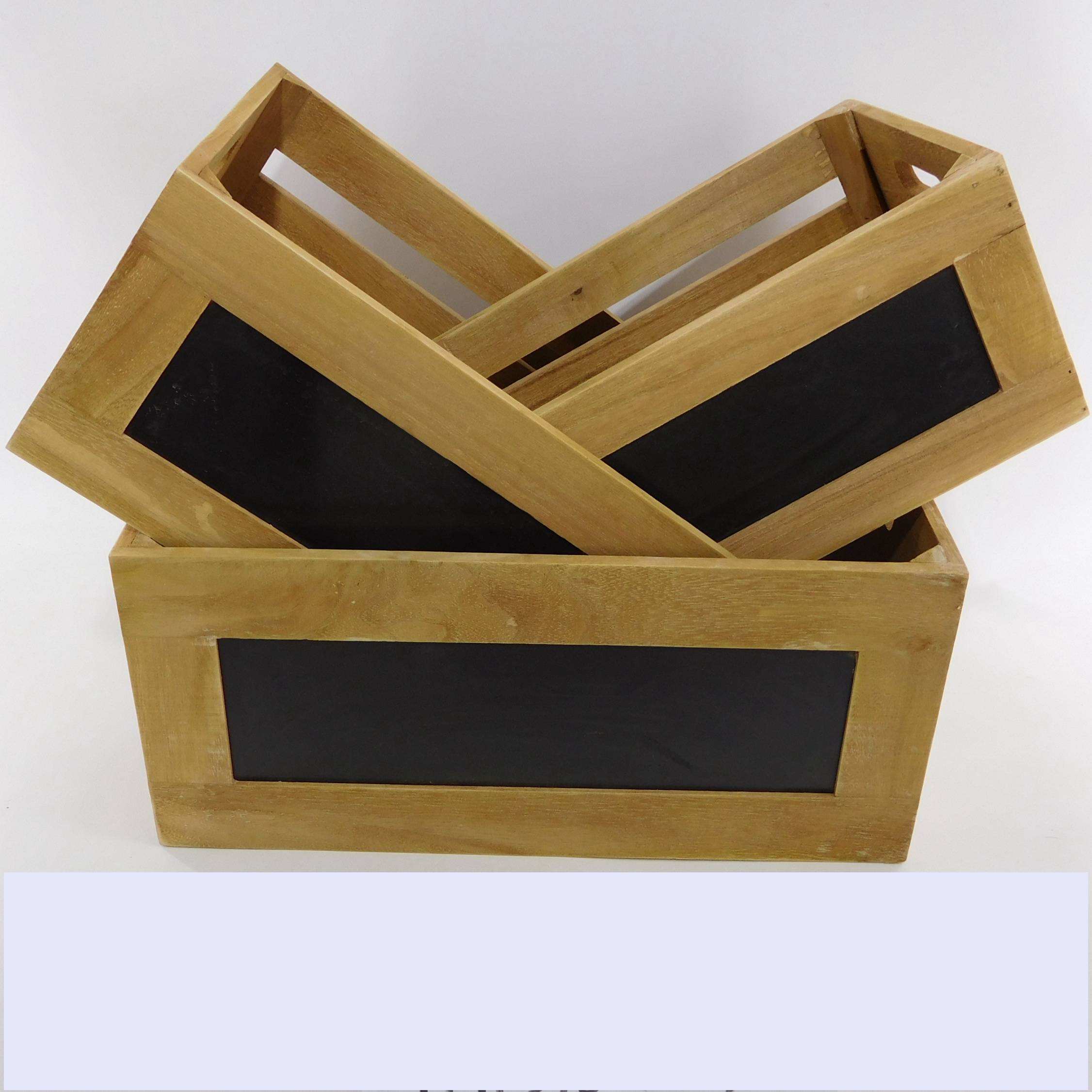 Maßgeschneiderte Holzkistenbox mit Tafel