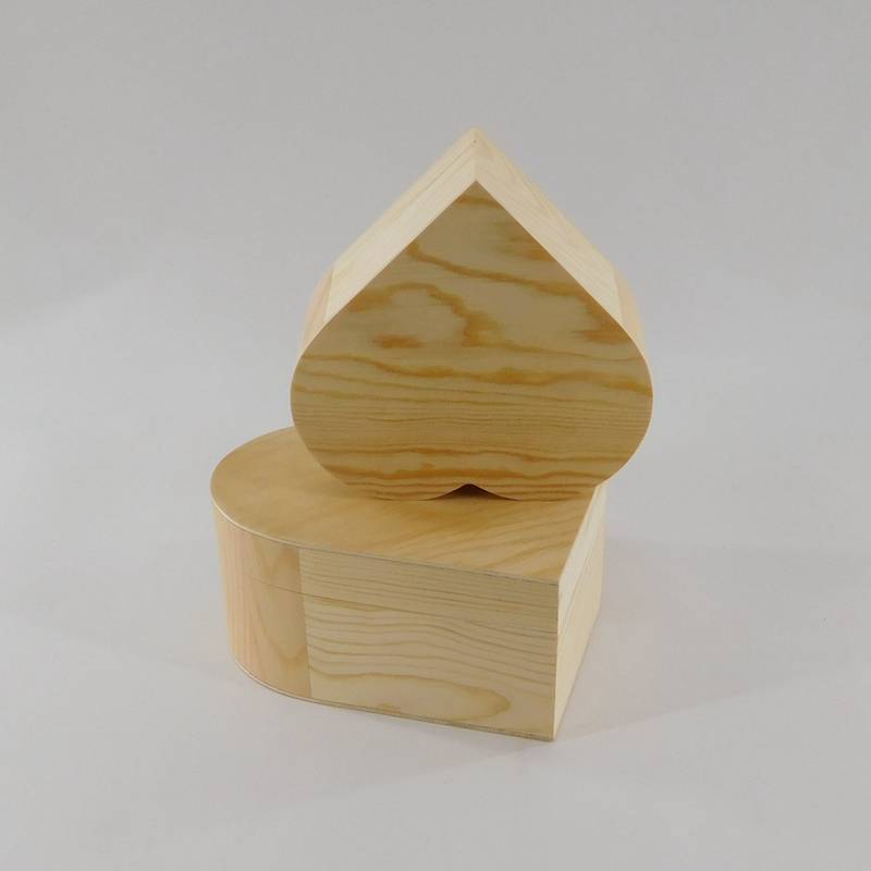 hộp bao bì bằng gỗ hình trái tim tự nhiên chưa hoàn thành tùy chỉnh với nắp bản lề nam châm bán buôn