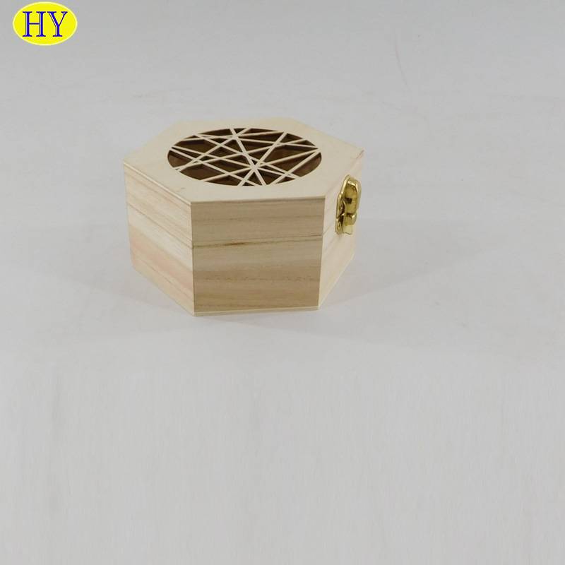 prilagođena nedovršena mala drvena kutija za pakiranje nakita u obliku šesterokuta s ugraviranim poklopcem na šarkama veleprodaja