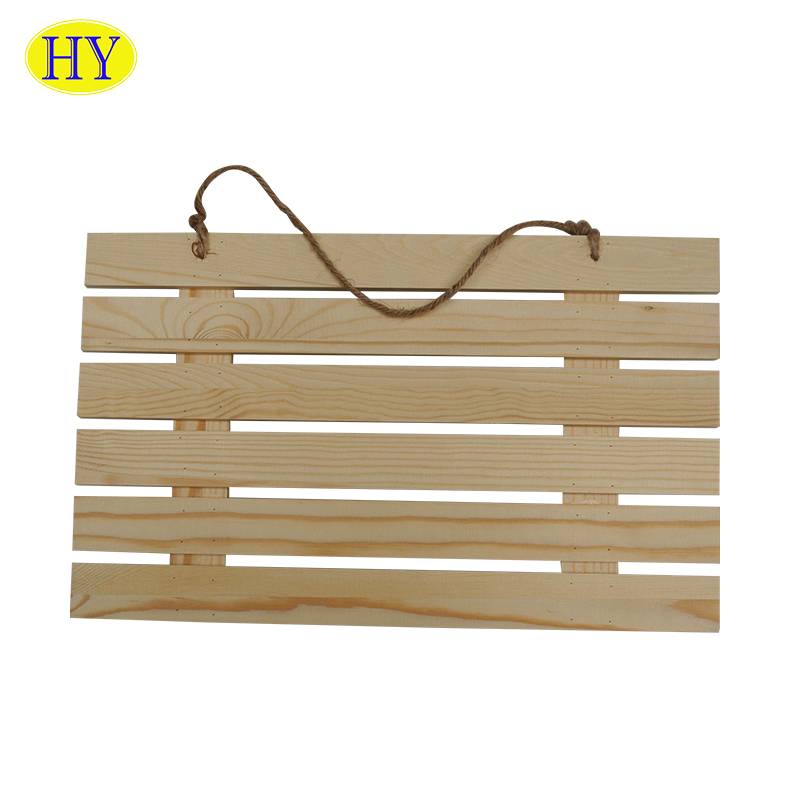Stevige zwevende wandplank in lijnstijl Decoratieve houten wandplanken