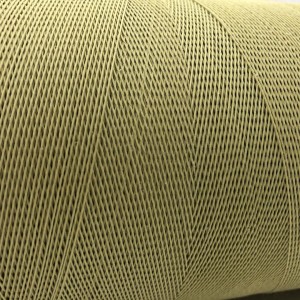 Nerūdijančio plieno viela sustiprintas aramido pluoštu susuktas siuvimo siūlas