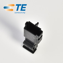 TE/AMP Connector 1563190-1