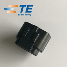 TE / AMP Connector 2822395-1