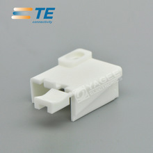 TE / AMP Connector 640716-1