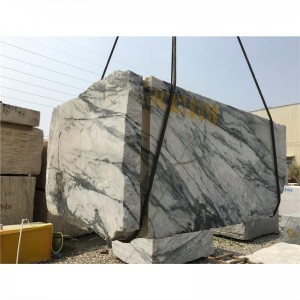 Looduslik Calacatta Verde marmorplokk sisekujunduseks