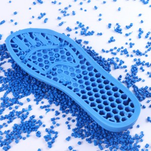 PVC-vegyületek kompakt és habosított cipőtalpgyártáshoz