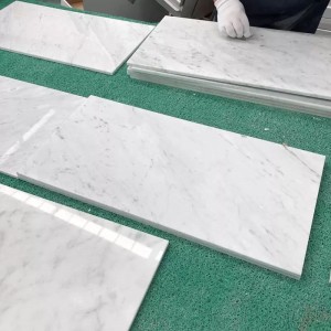 Carrara အဖြူရောင် စကျင်ကျောက် 60×30 အခင်းကြွေပြားများ