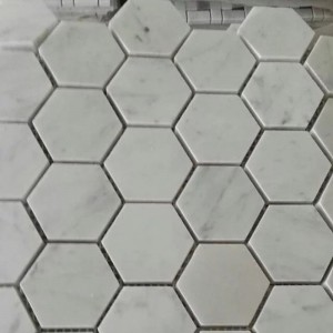 Carrera Carrara Dyshemeja e Mermerit Shtesë e shportës italiane Bianco Mermer Gri e Bardhë Pllakë mozaiku 1×2 me pika të zeza për kuzhinë dushi në banjë