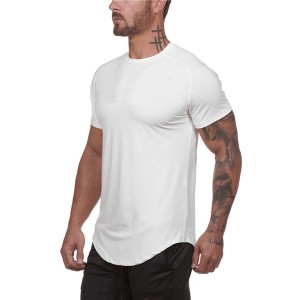 पुरुषों की गोल हेम टी-शर्ट