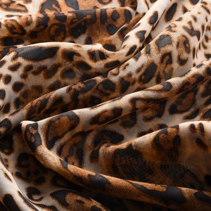 Kimono di spiaggia leggeru stampatu di leopardo cù tassel China OEM Factory