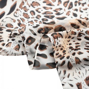 Ambongadiny Sarona Leopard Print miaraka amin'ny Tassel