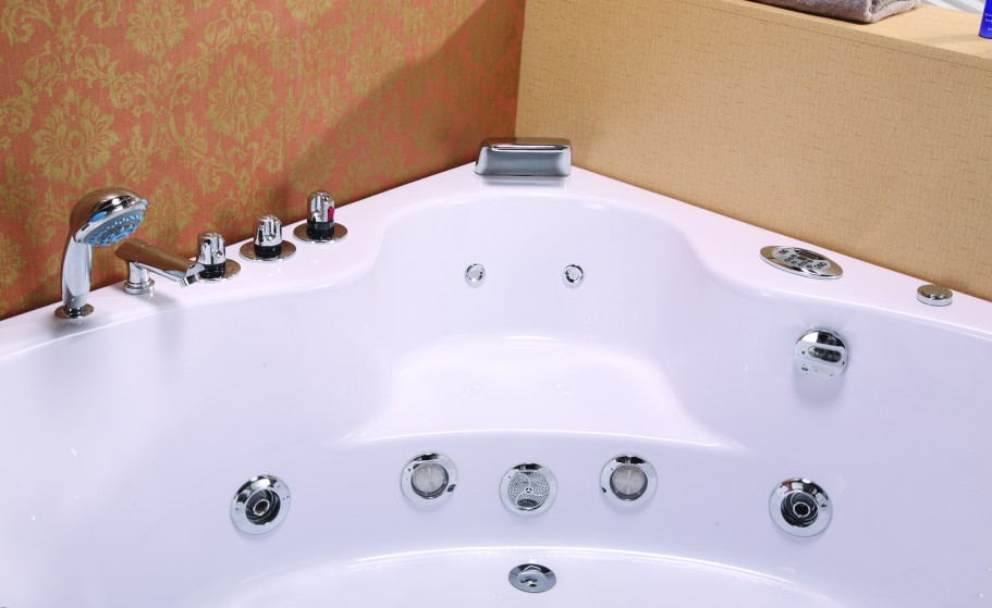 Plumber: Feel free to choose your favorite tub faucet for a freestanding bath