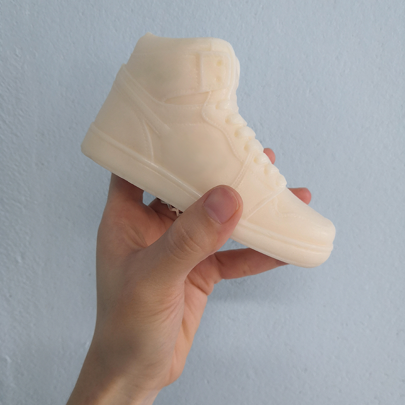 J51 លក់ក្តៅ ច្នៃប្រឌិត តុបតែងគេហដ្ឋាន ក្លិនក្រអូបប្រណិតធម្មជាតិ Soy Wax 13cm fashion Shoe Sneaker scented Candle