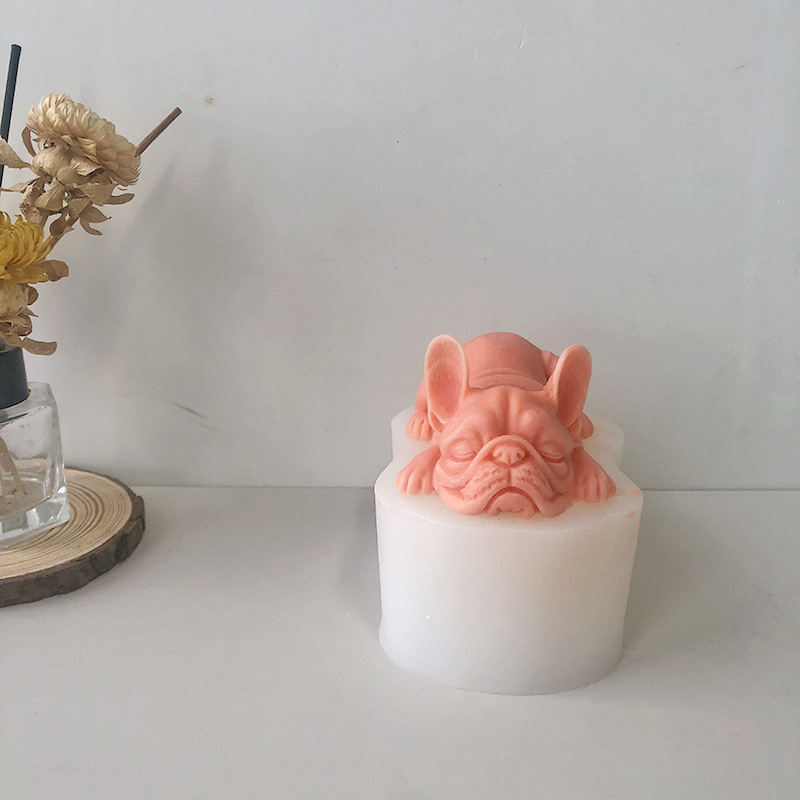 J6-83 Tsev Kho kom zoo nkauj DIY 3D Ntxim hlub Bulldog Pwm Soap Pwm Funny Bulldog Silicone Candle Mould