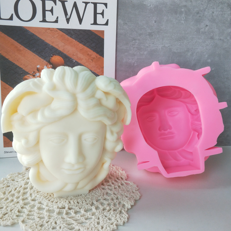 J1178 Hot Selling Snake Hair Figure Wax Candles Silicone Mold Greek Sculpture Face Medusa Bust Candle Mold
