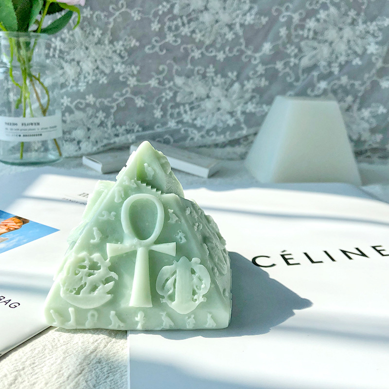 J192 DIY Home Decoration 3D Psychic Eye Stereo Pyramid Soap Mold Pyramid Candle Silicone Mold