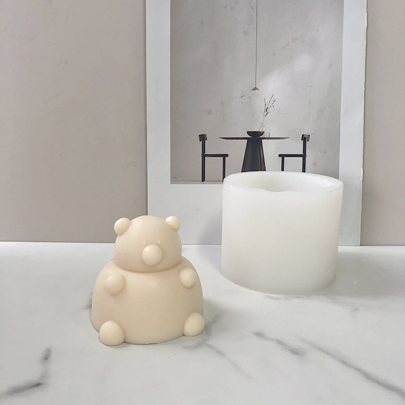 J6-65 Decoração para casa 3D Design de bola redonda Molde de vela em forma de urso Fofo Molde de silicone para urso gordo