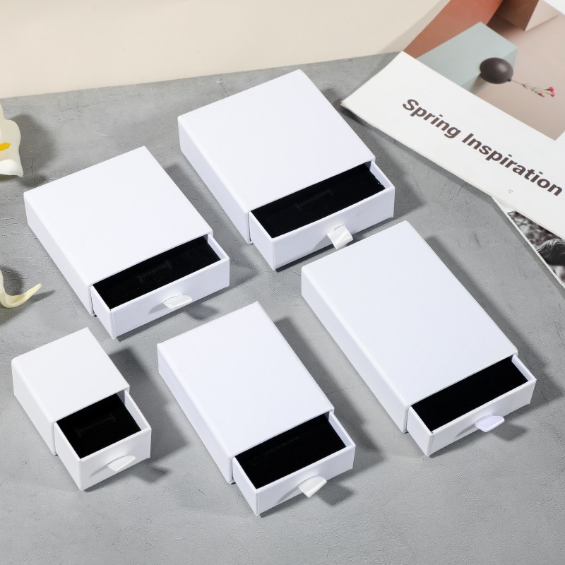 Proveedor de cajas de cartón para joyería con logotipo personalizado