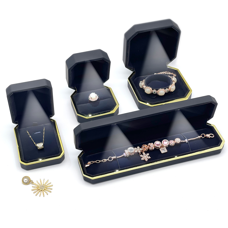 Hibro Necklace Organizer 4x5x5.5cm Jewelry Gift Box Engagement Wedding Ring Boxes Jewellery Packaging Velvet Ring Boxes, Men's, Size: One size, Gold
