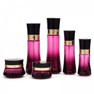 Luxury cosmetic packing sets empty glass beauty cream bottles and jars