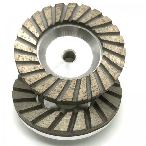 Roda Turbo Diamond Cup de 4 polegadas com corpo de alumínio