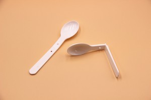 plastic spoon (FPS801)