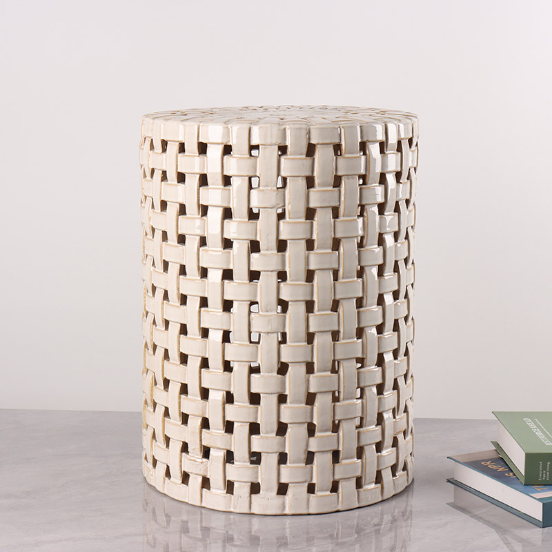Izdubljeni dizajnerski ukrasni stolac od keramike s reaktivnom glazurom