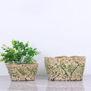 Exquisite Sammlung handgefertigter Keramik-Blumentöpfe für Garten oder Terrasse