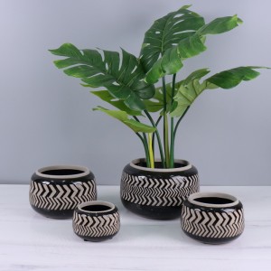 Talagsaon nga Koleksyon sa Mahayag nga Black Ceramic Vases & Planter Pot
