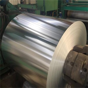 Fabrikant oanbod lege priis 1060,1100,3003,5052 boarstele / spegel anodisearre suver / alloy aluminium coil / roll