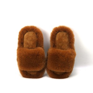 Kinders donsige faux Fur One Strap House Slippers